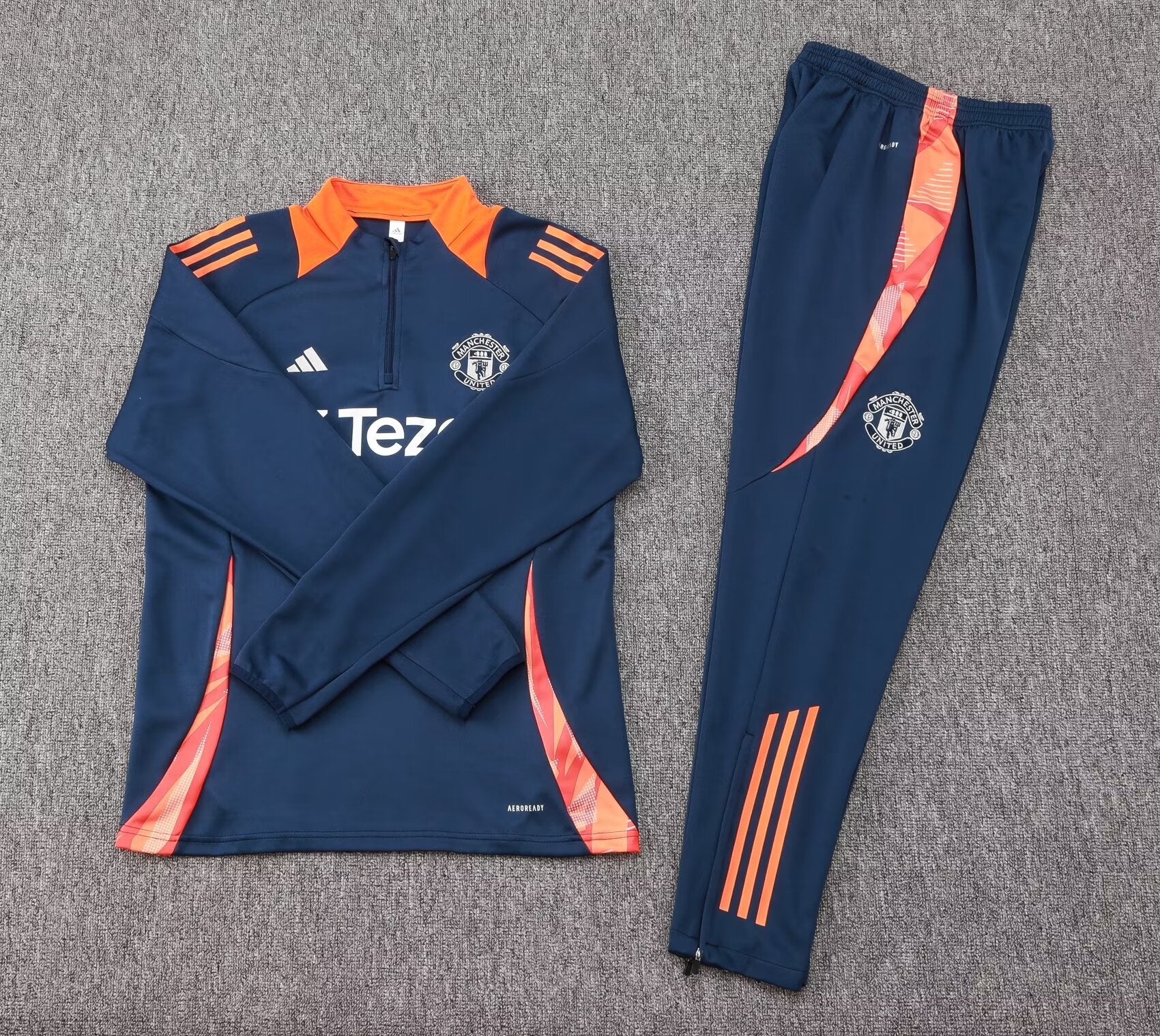 2024/2025 Manchester United Half-Pull Training Suit Royal Blue
