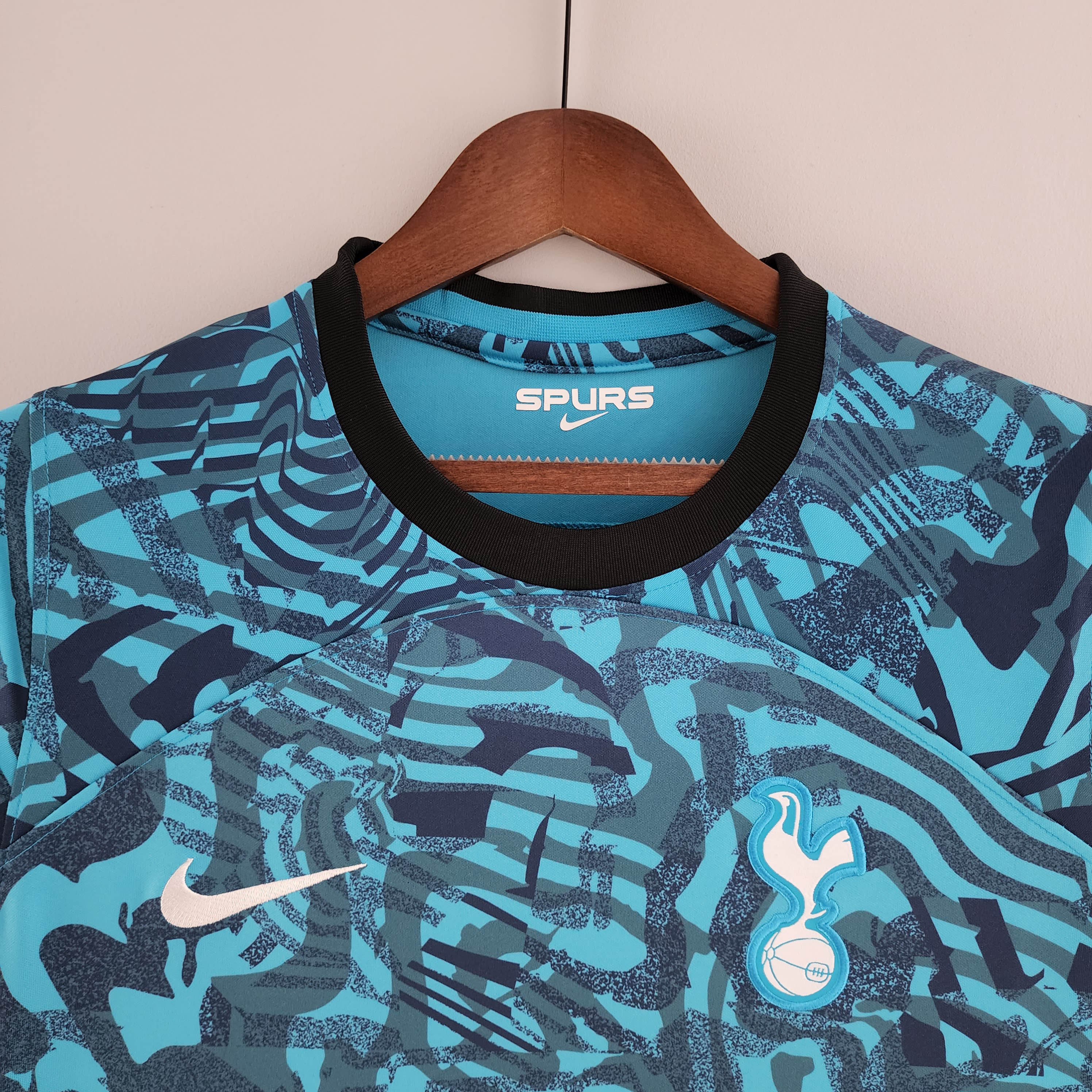 2022/2023 Tottenham Third Away