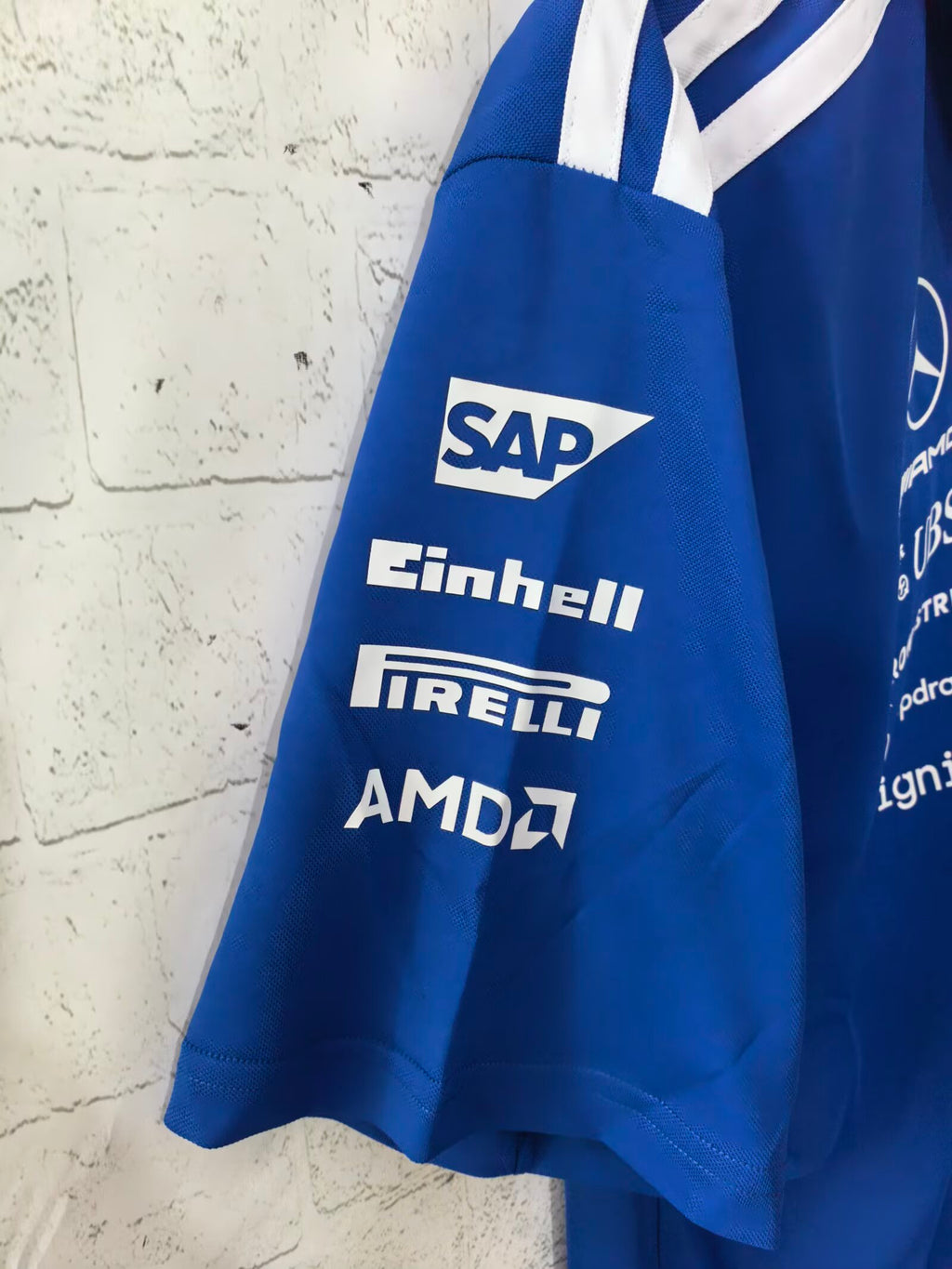 mercedes-2026-f1-racing-suit-p1912176