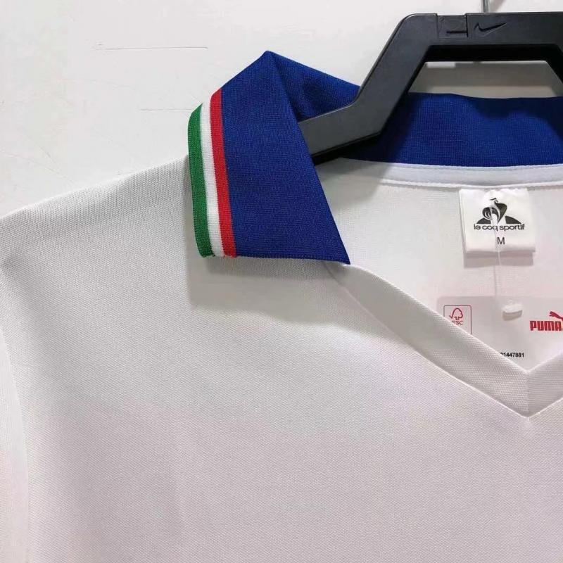 1982 Retro FIFA Italy Away Soccer Shirt