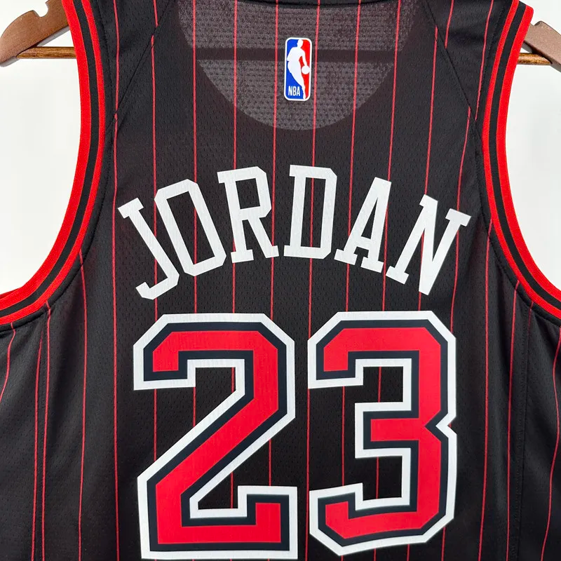 chicago-bulls-jordan-23-2025-26-trapeze-edition-jersey-p1296477