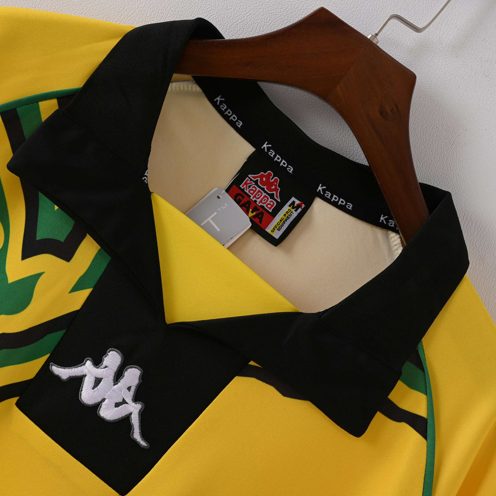 1998 Retro Jamaica Home