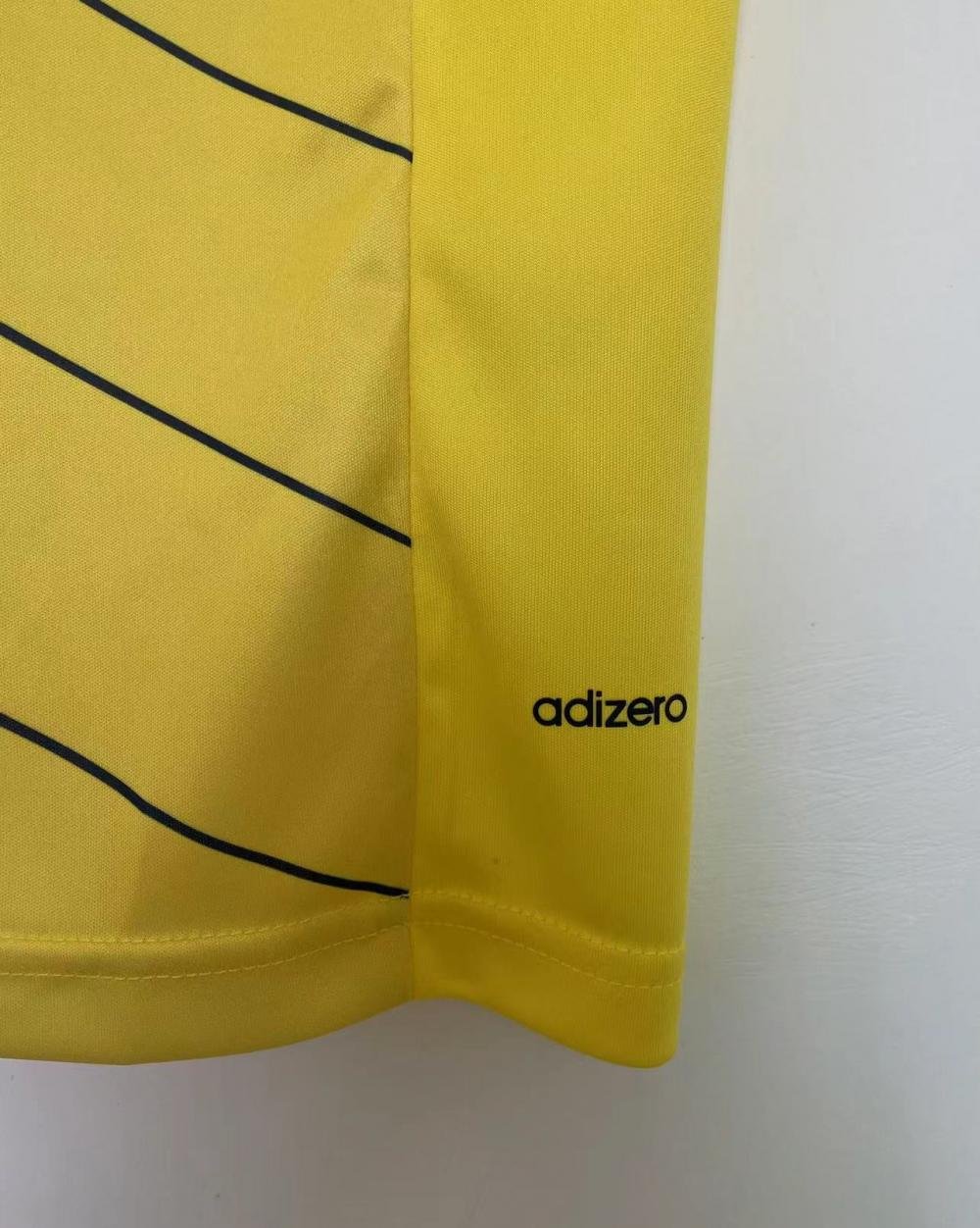 2014 Retro Colombia Home