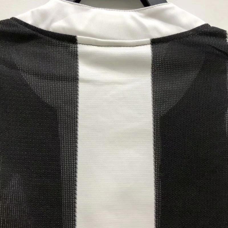 1995/1997 Retro Long Sleeve Newcastle United Home