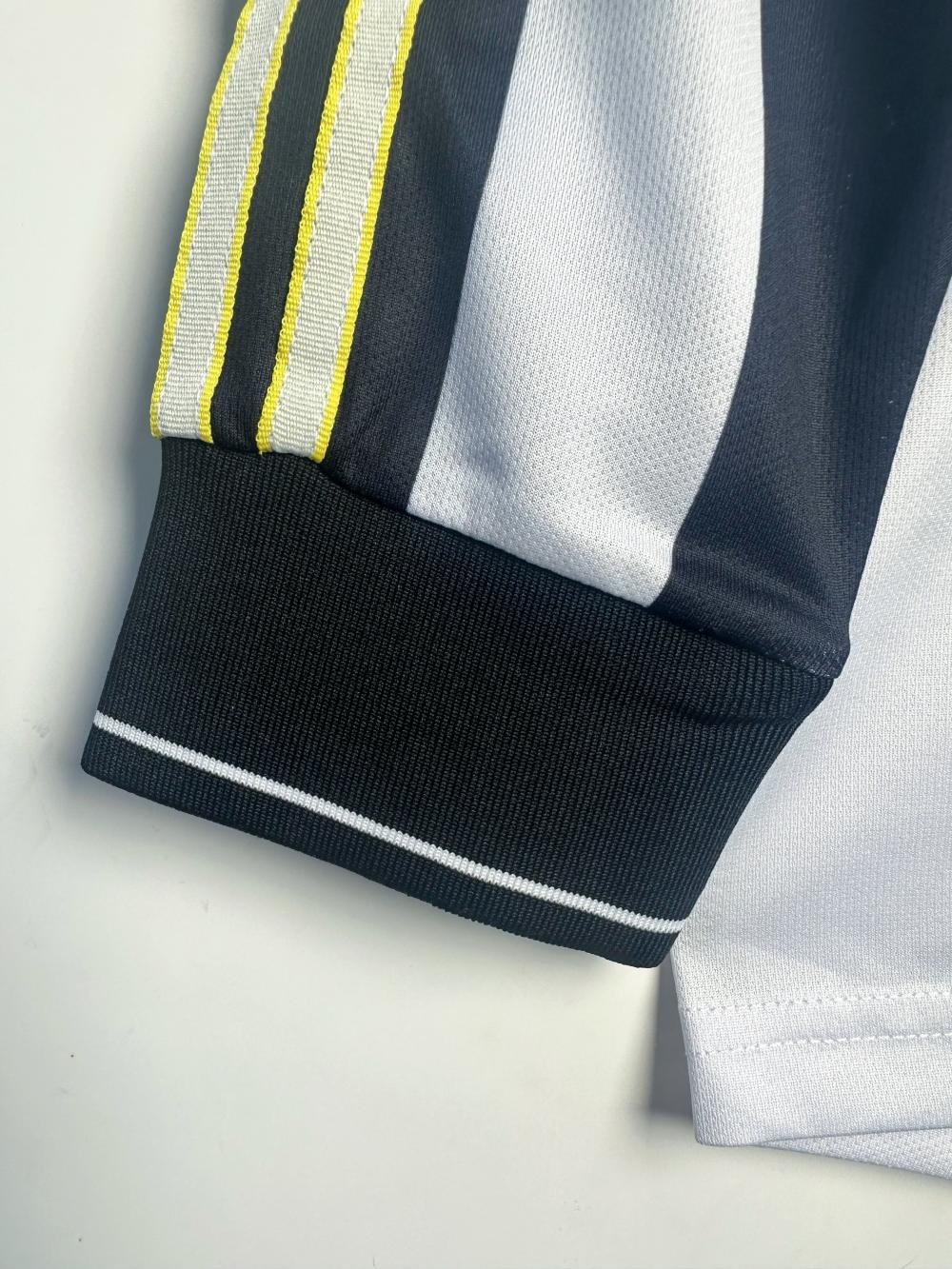 1997-1999 Retro Long Sleeve Newcastle United Home
