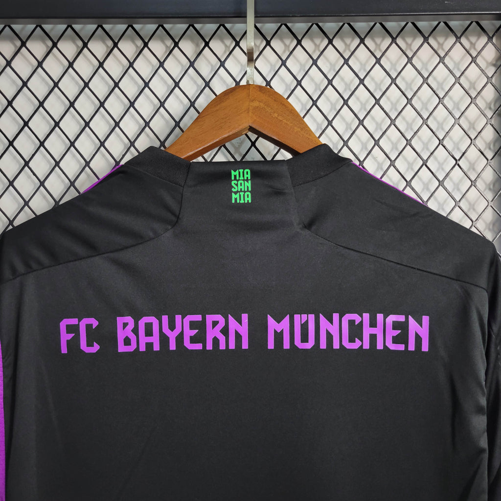 2023/2024 Bayern Munich Away