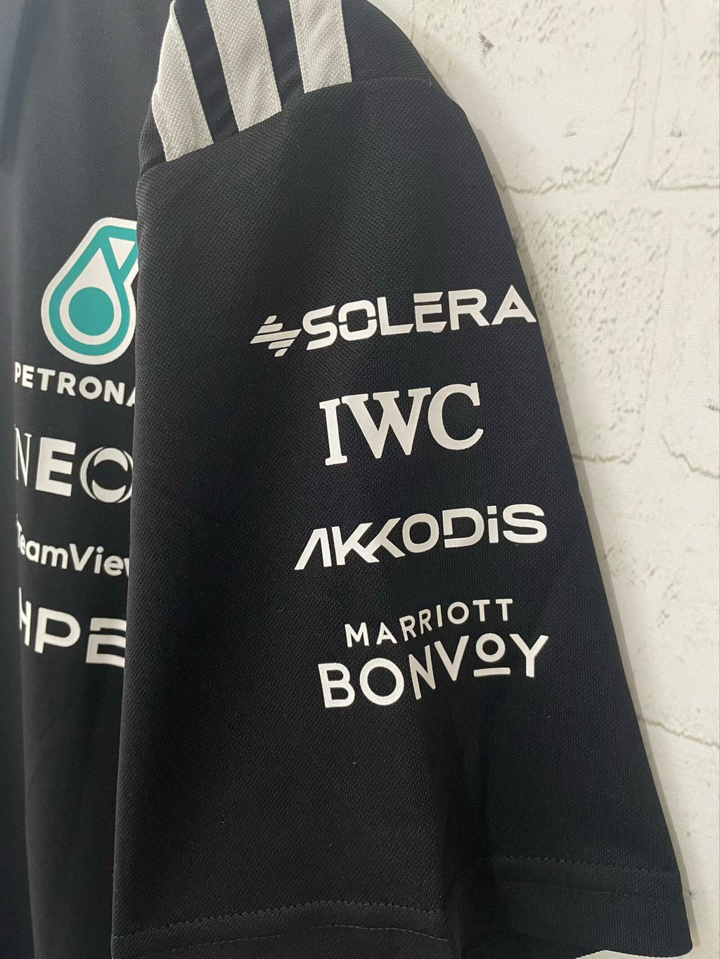 mercedes-2026-f1-racing-suit-p1802451