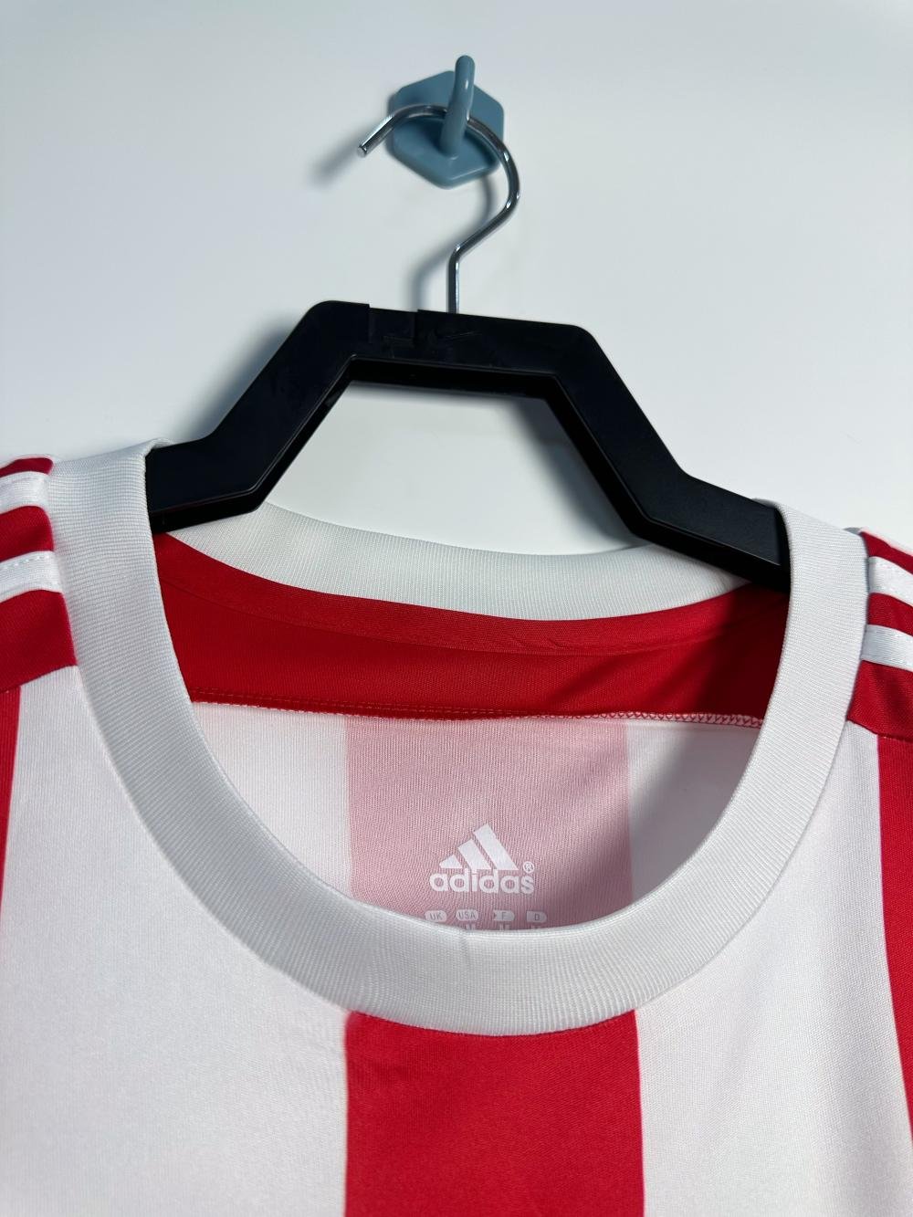 2015-2016 Retro Southampton Home
