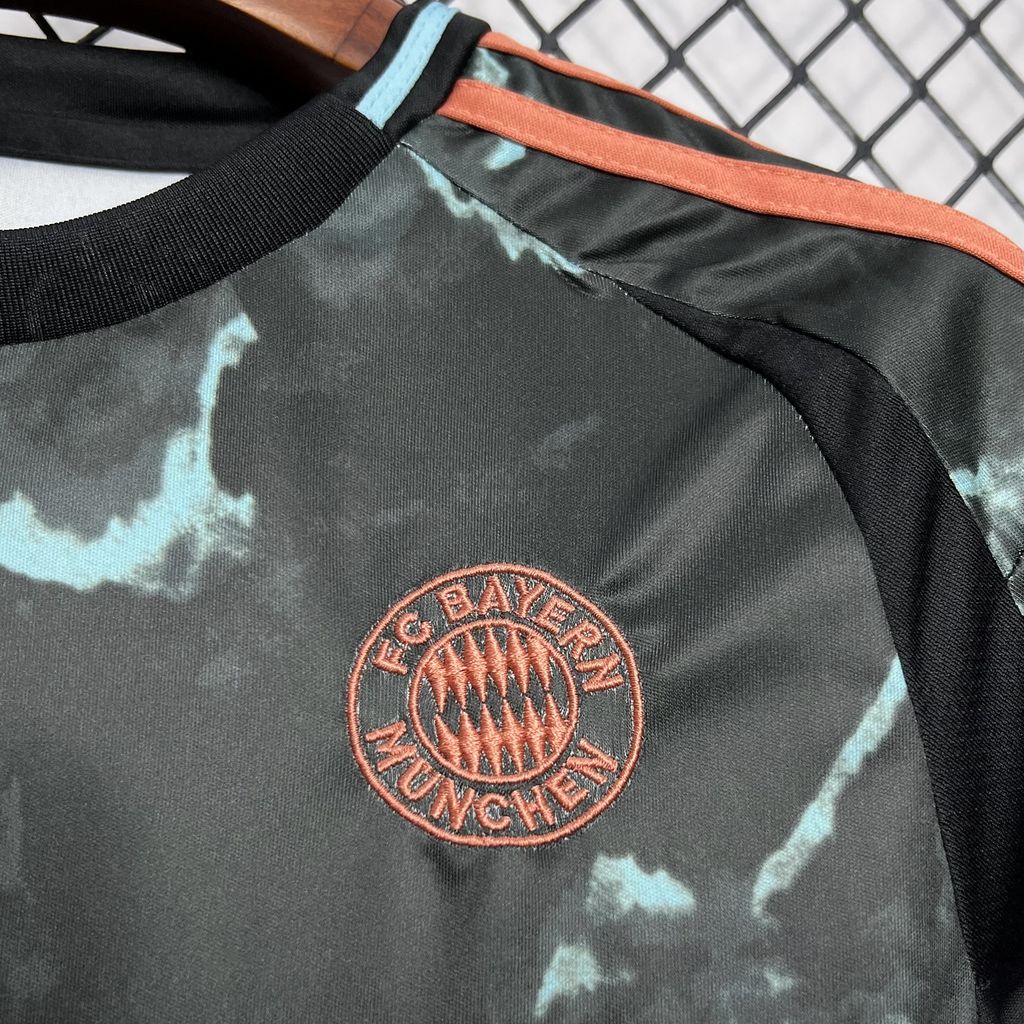 2024/2025 Bayern Munich Away