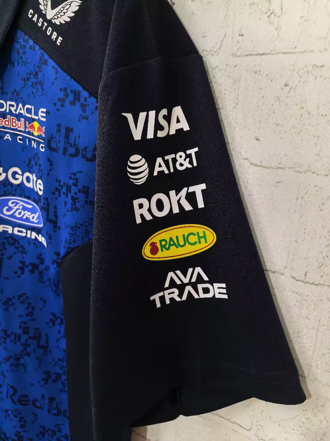 red-bull-2026-f1-racing-suit-p1870049