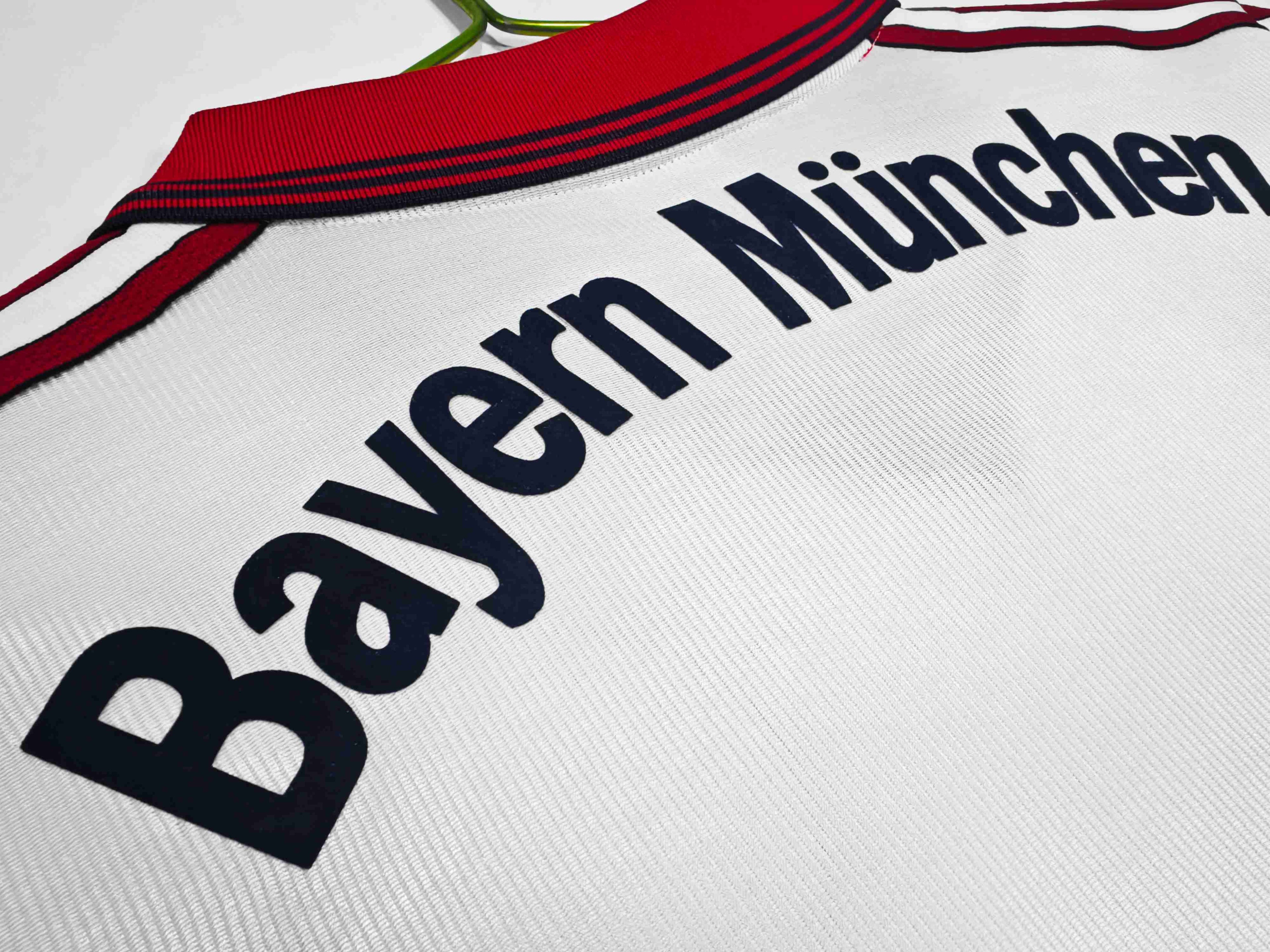 1998/00 Bayern Munich Away Retro