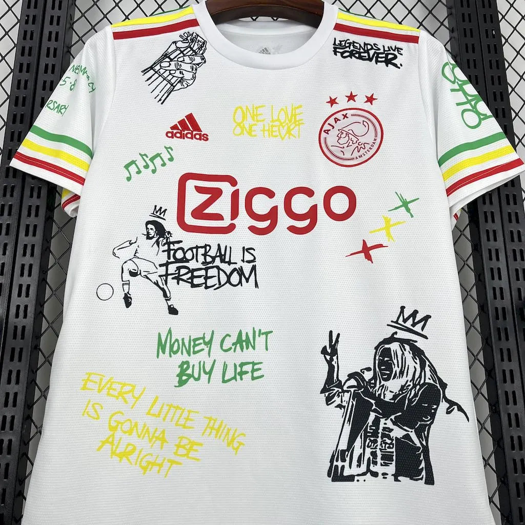 2025/2026 Ajax Doodle plate