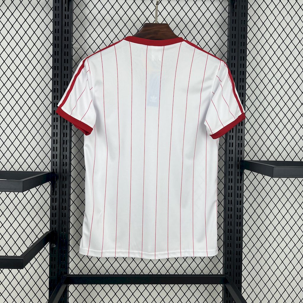 1983-1984 Retro Hamburger SV Home