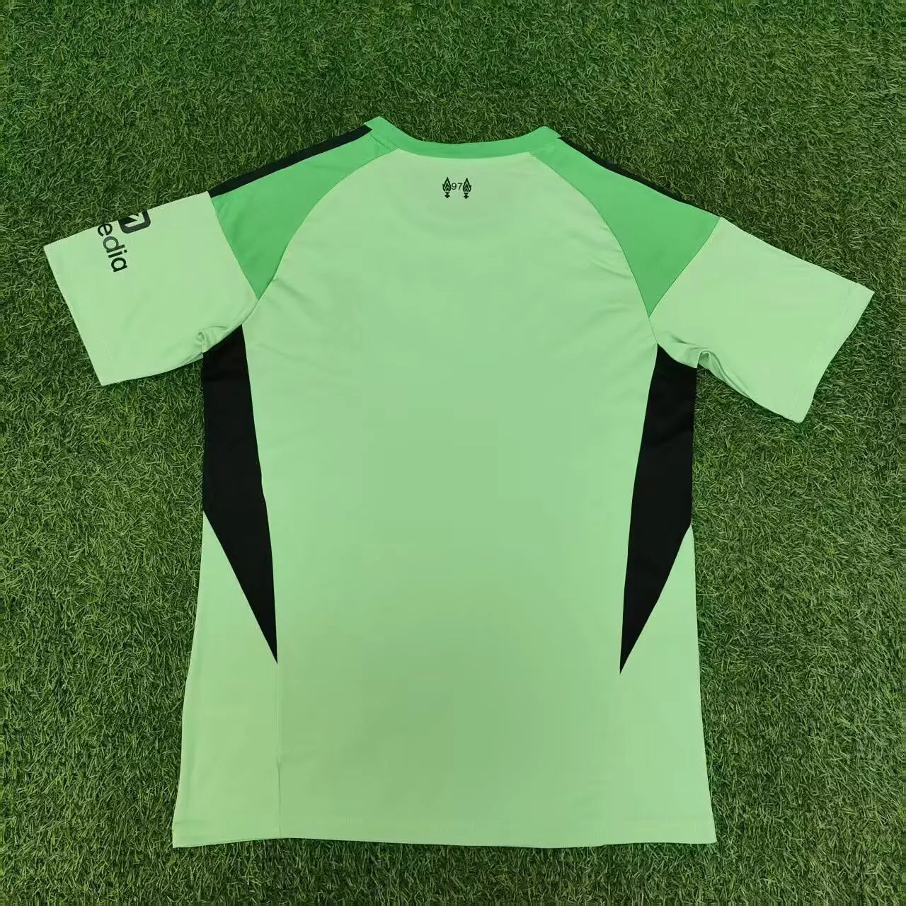 	 2025/2026 Liverpool Goalkeeper Green
