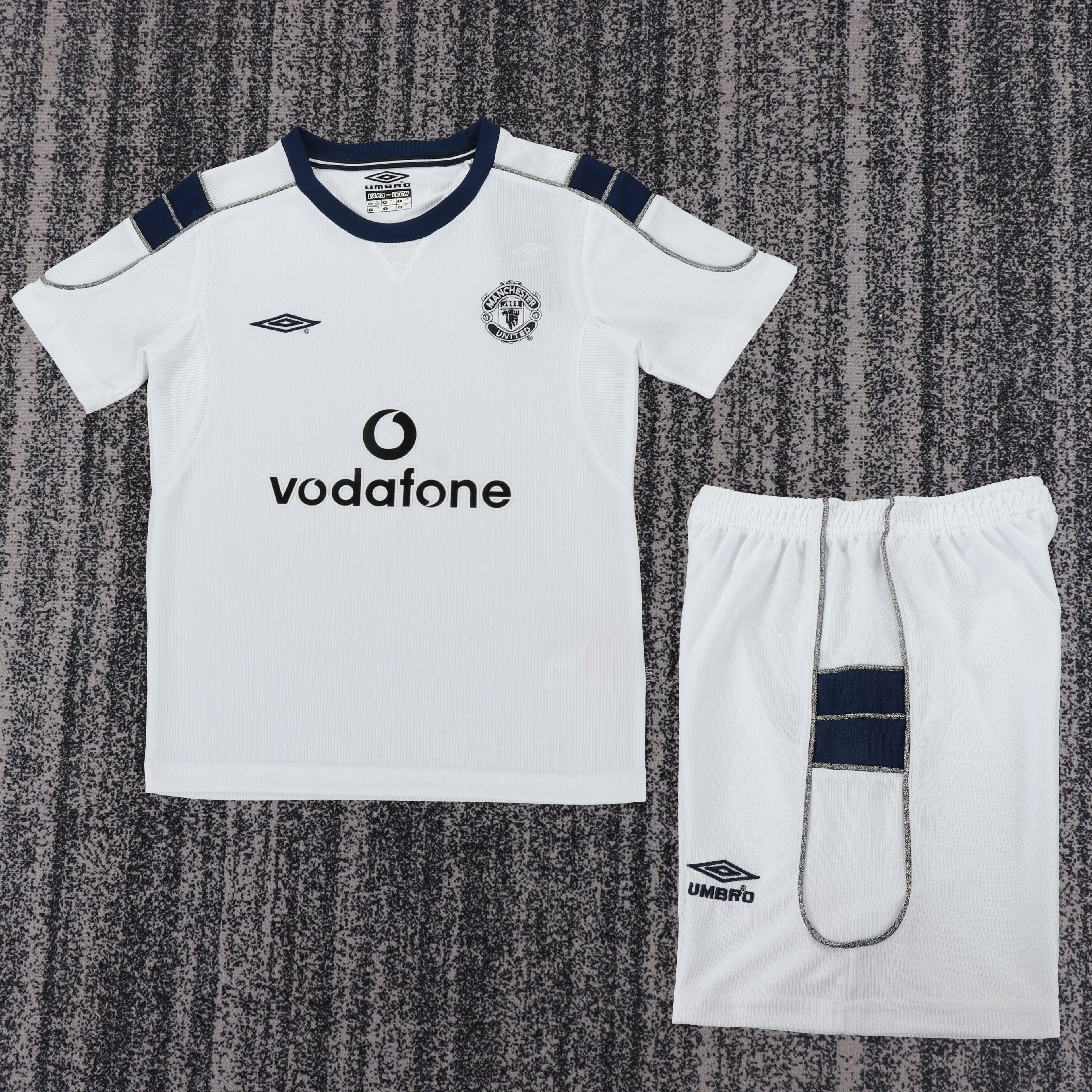 2000/2001 Retro Manchester United Away