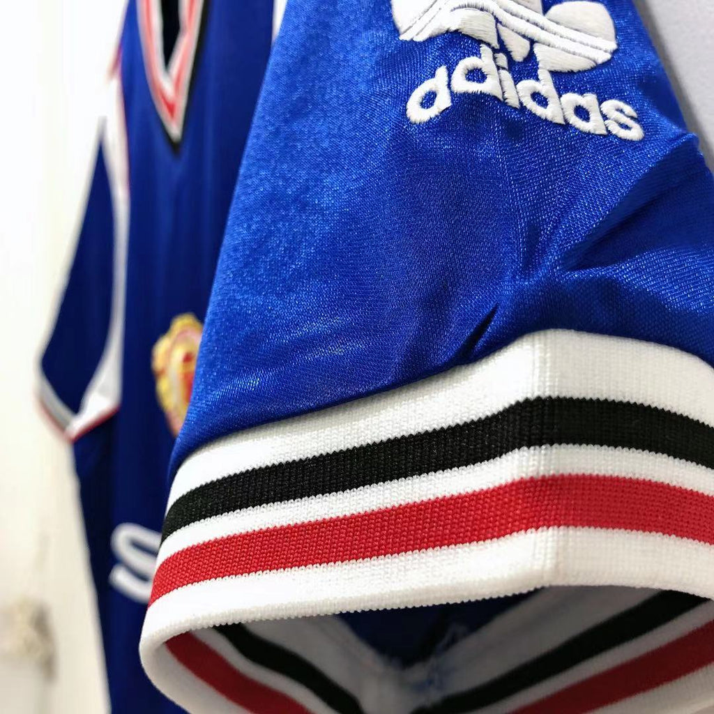 1985 Retro Manchester United Away