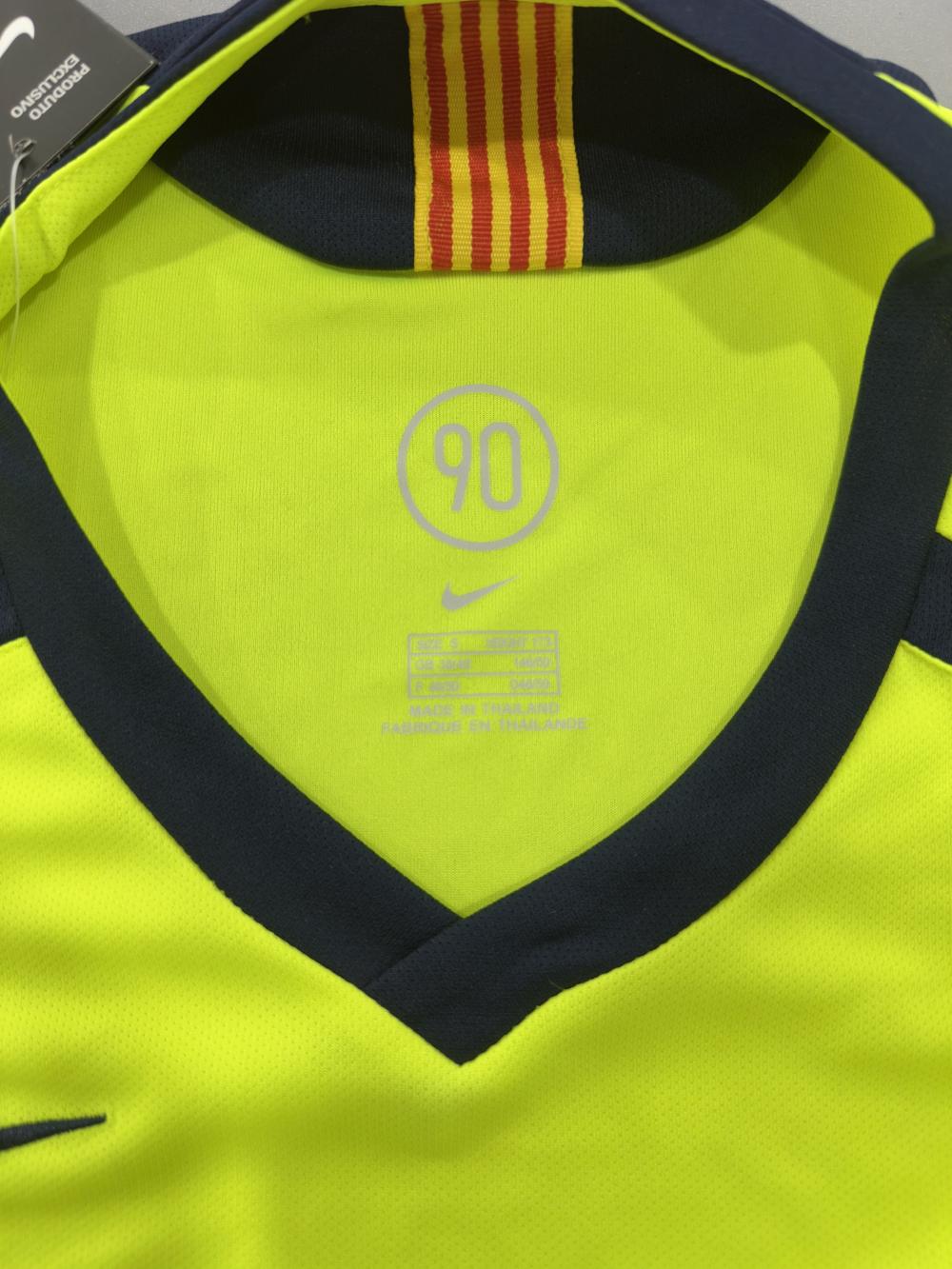 2005/2006 Retro Barcelona Away