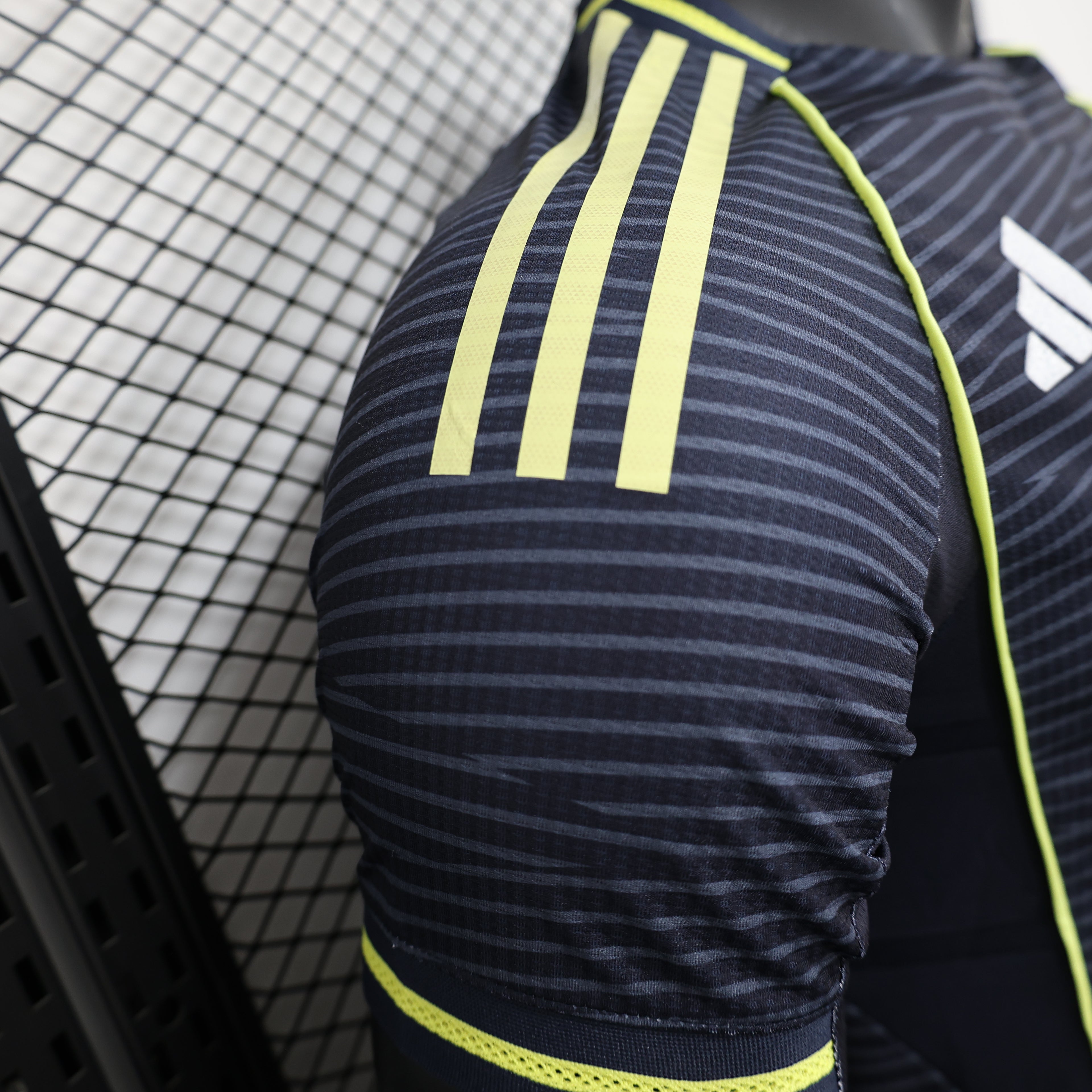 2025/2026 Player Version Real Madrid Third Away