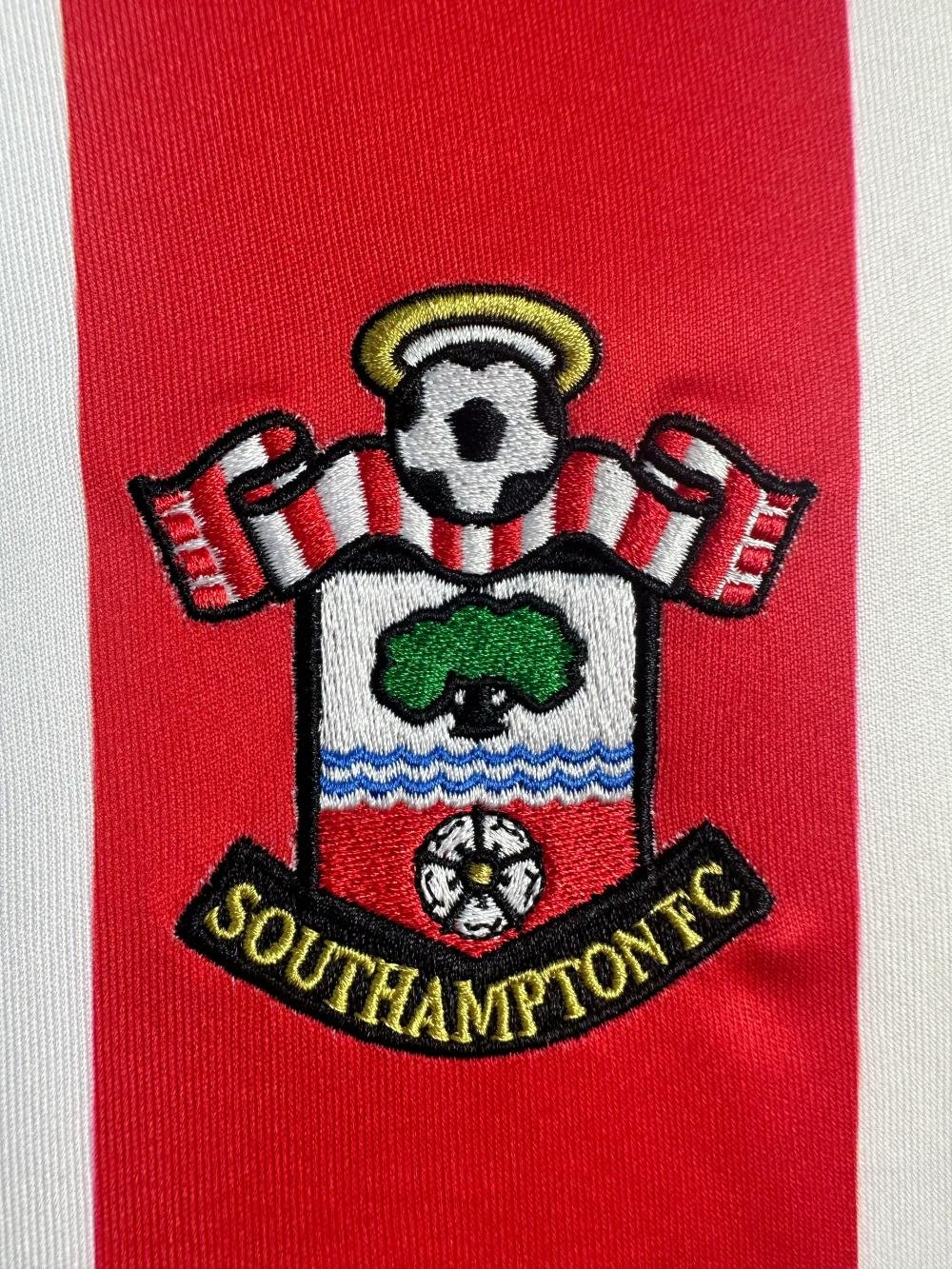 2015-2016 Retro Southampton Home