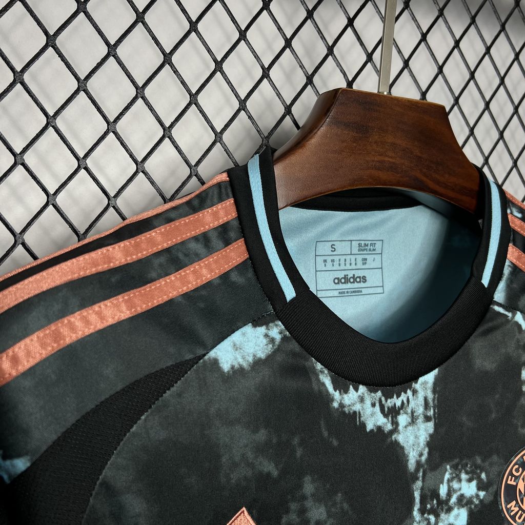 2024/2025 Bayern Munich Away