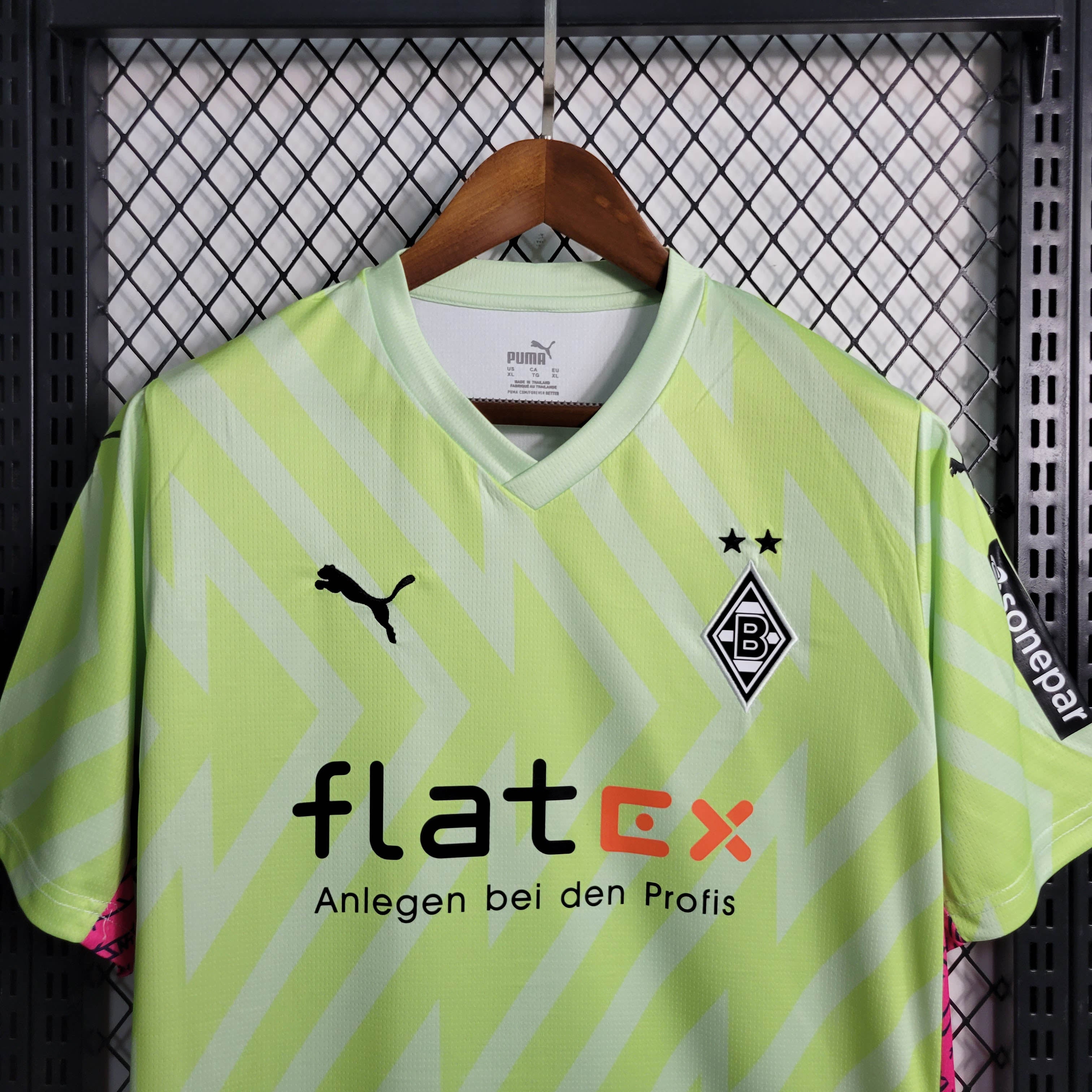 2023/2024 Borussia Mönchengladbach Goalkeeper Fluorescent Green