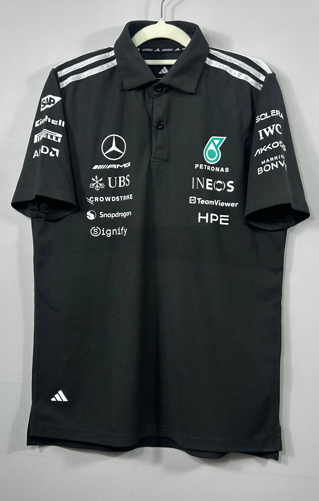mercedes-2026-f1-racing-suit-p2209322