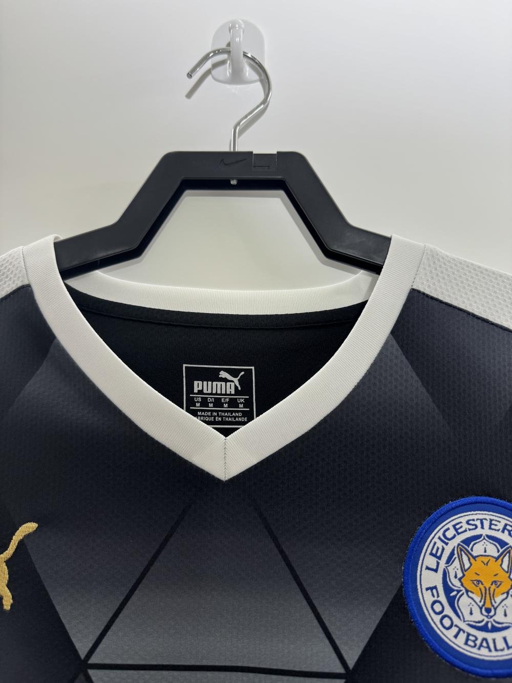 2015-2016 Retro Leicester City Away