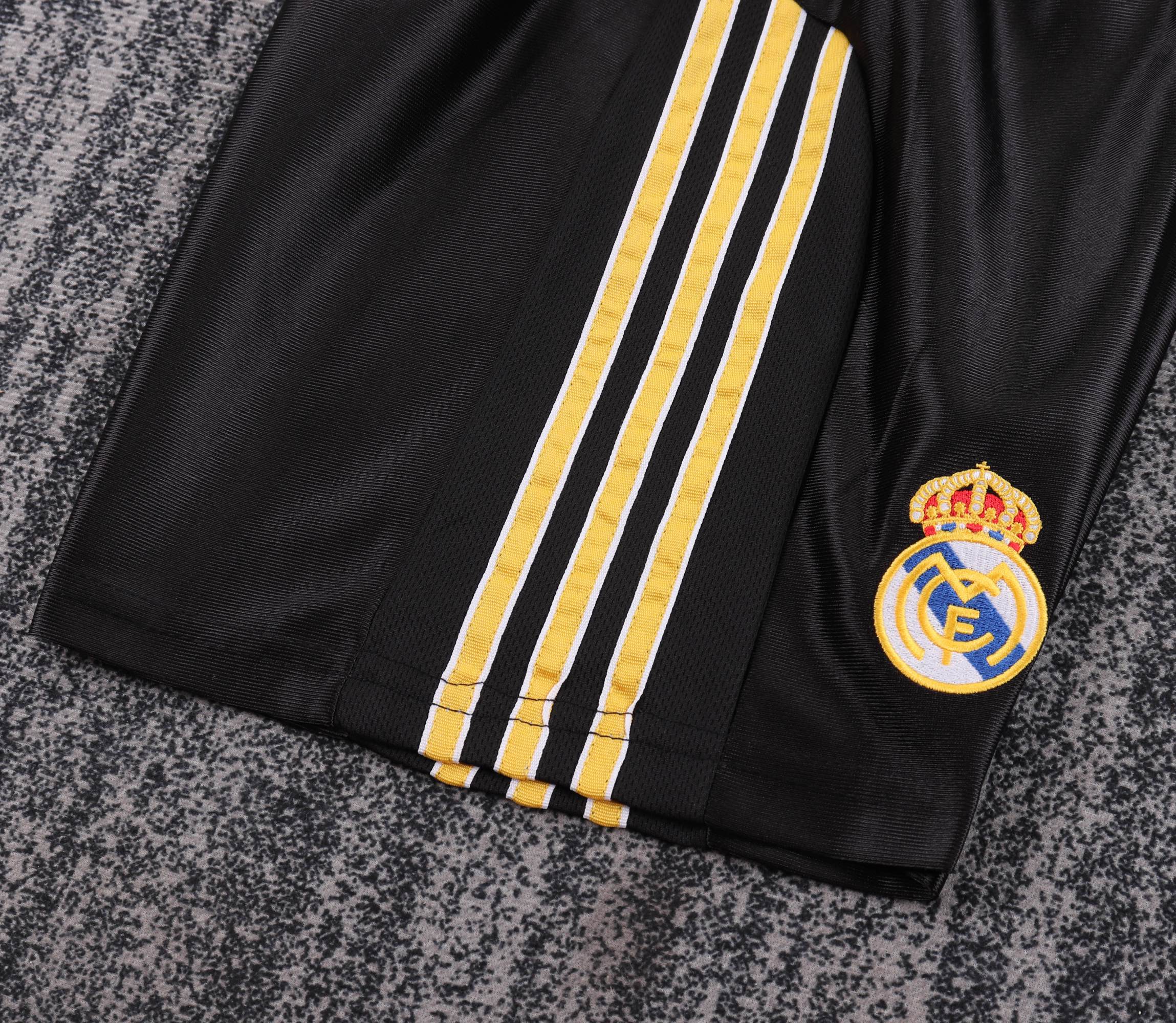 1999-2001 Retro Real Madrid Away