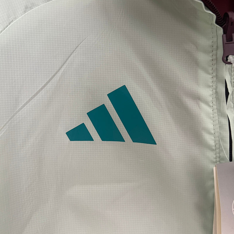 2024 Mexico Reversible Windbreake