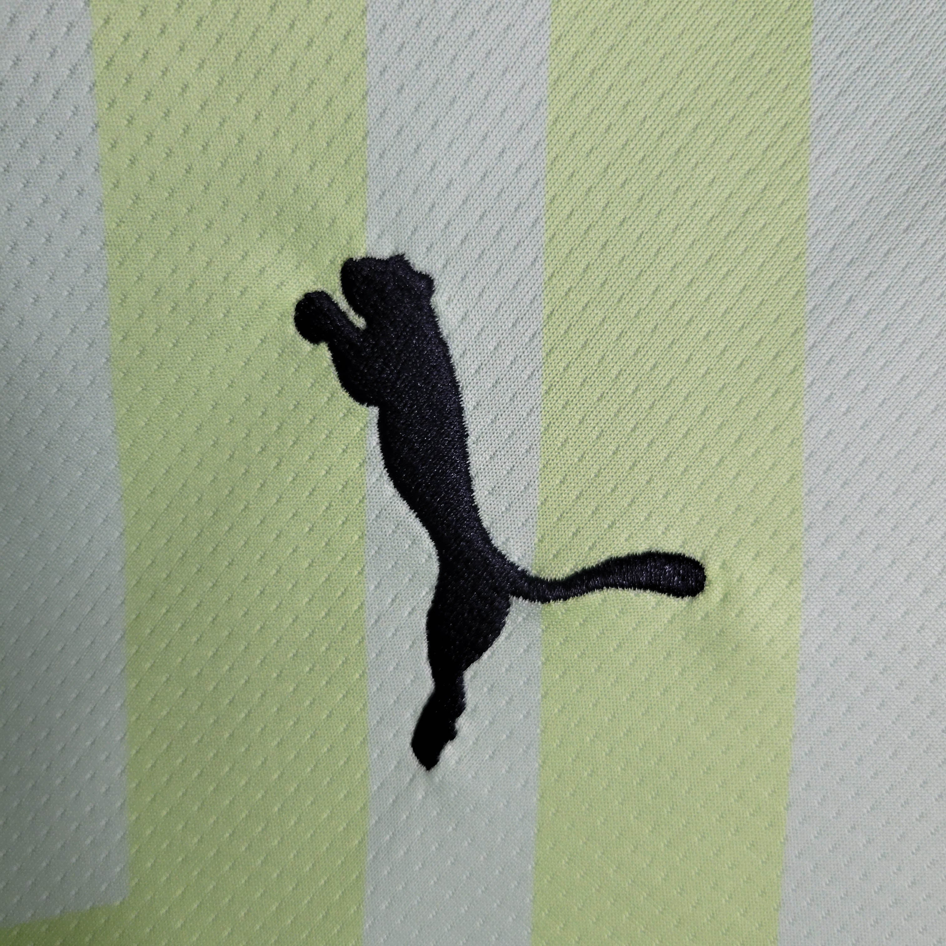 2023/2024 Borussia Mönchengladbach Goalkeeper Fluorescent Green