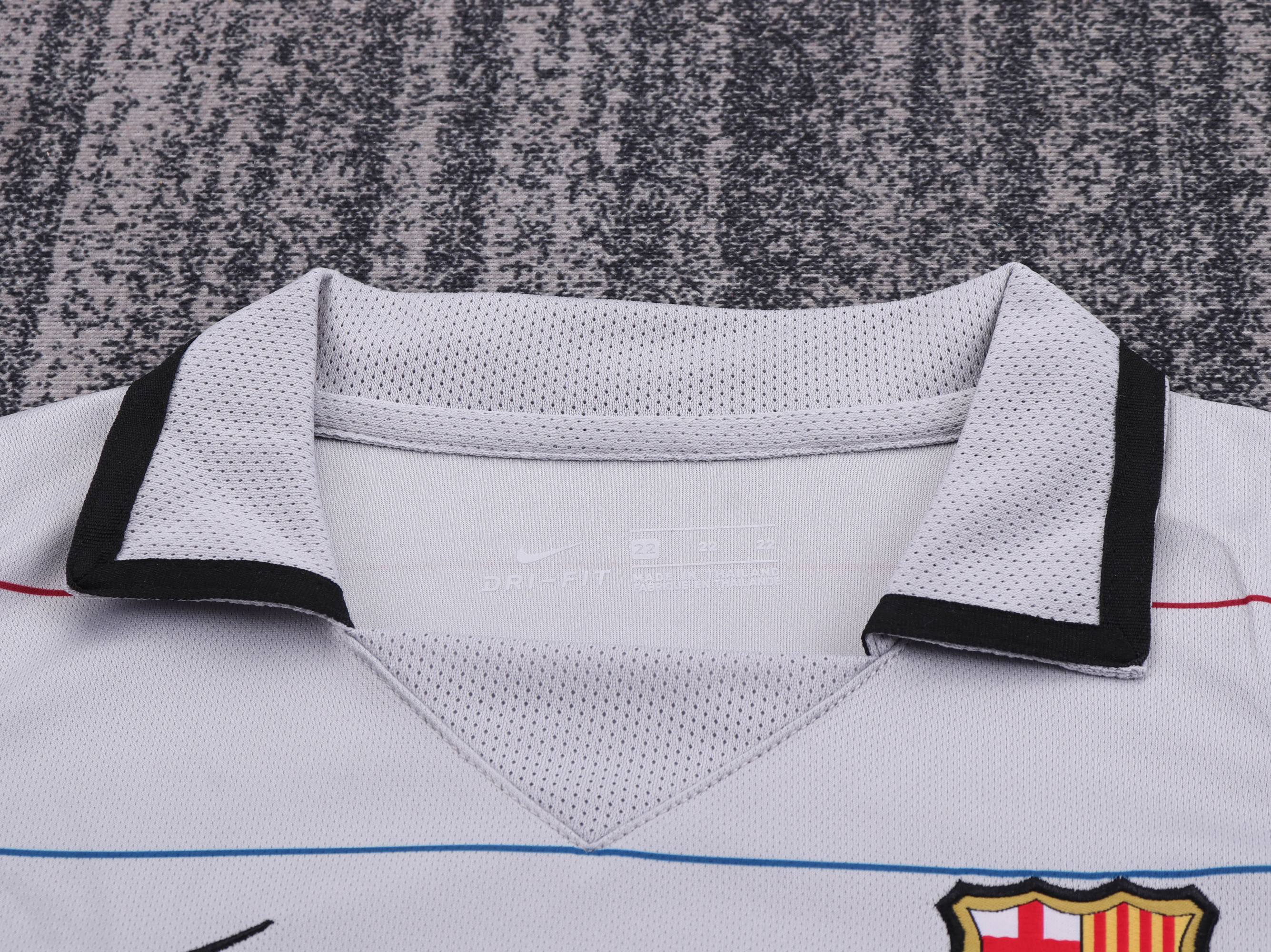 2003-2004 Retro Barcelona Away