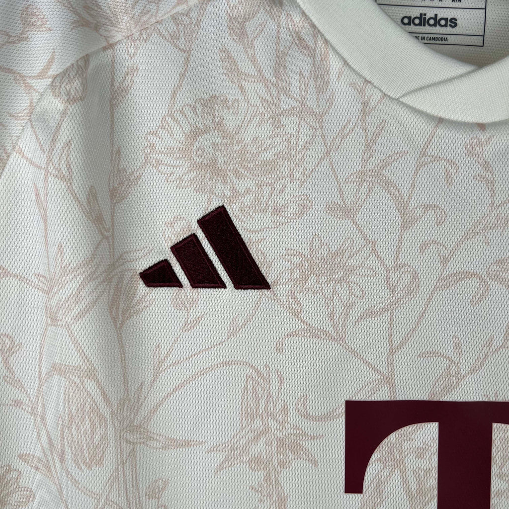 2023/2024 Bayern Munich Third Away