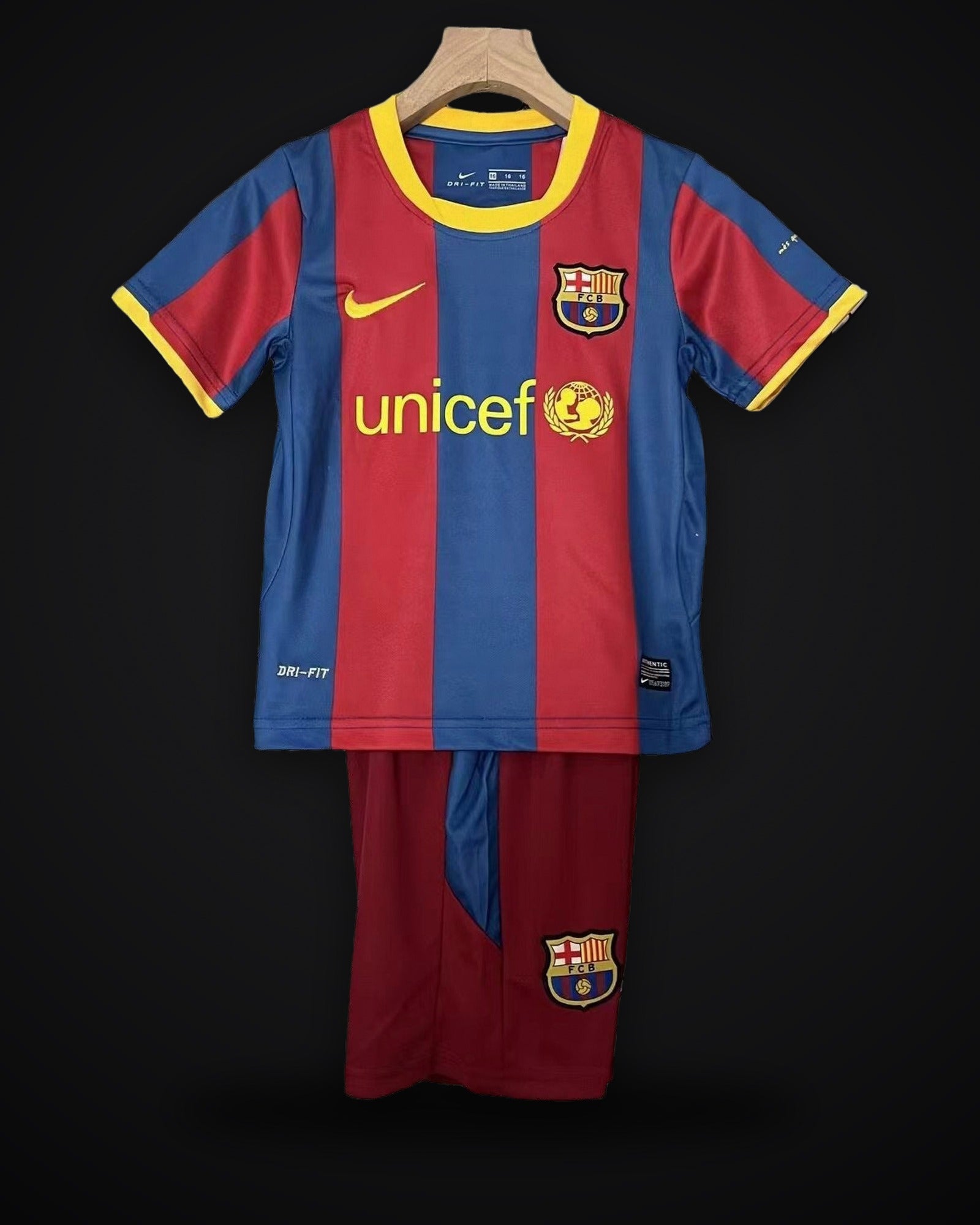 2010/2011 Retro Barcelona Home