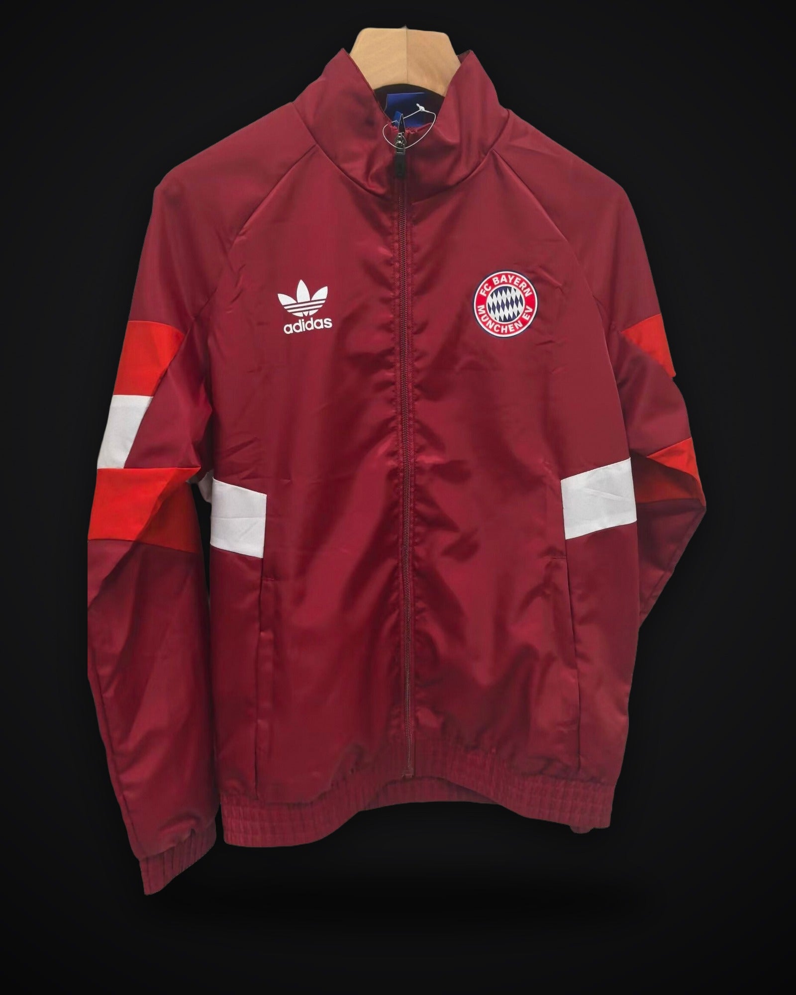 2024/2025 Bayern Munich Windbreaker Red