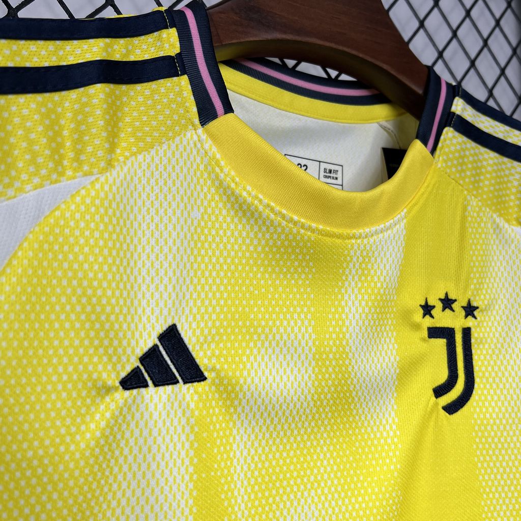 2024/2025 Juventus Away
