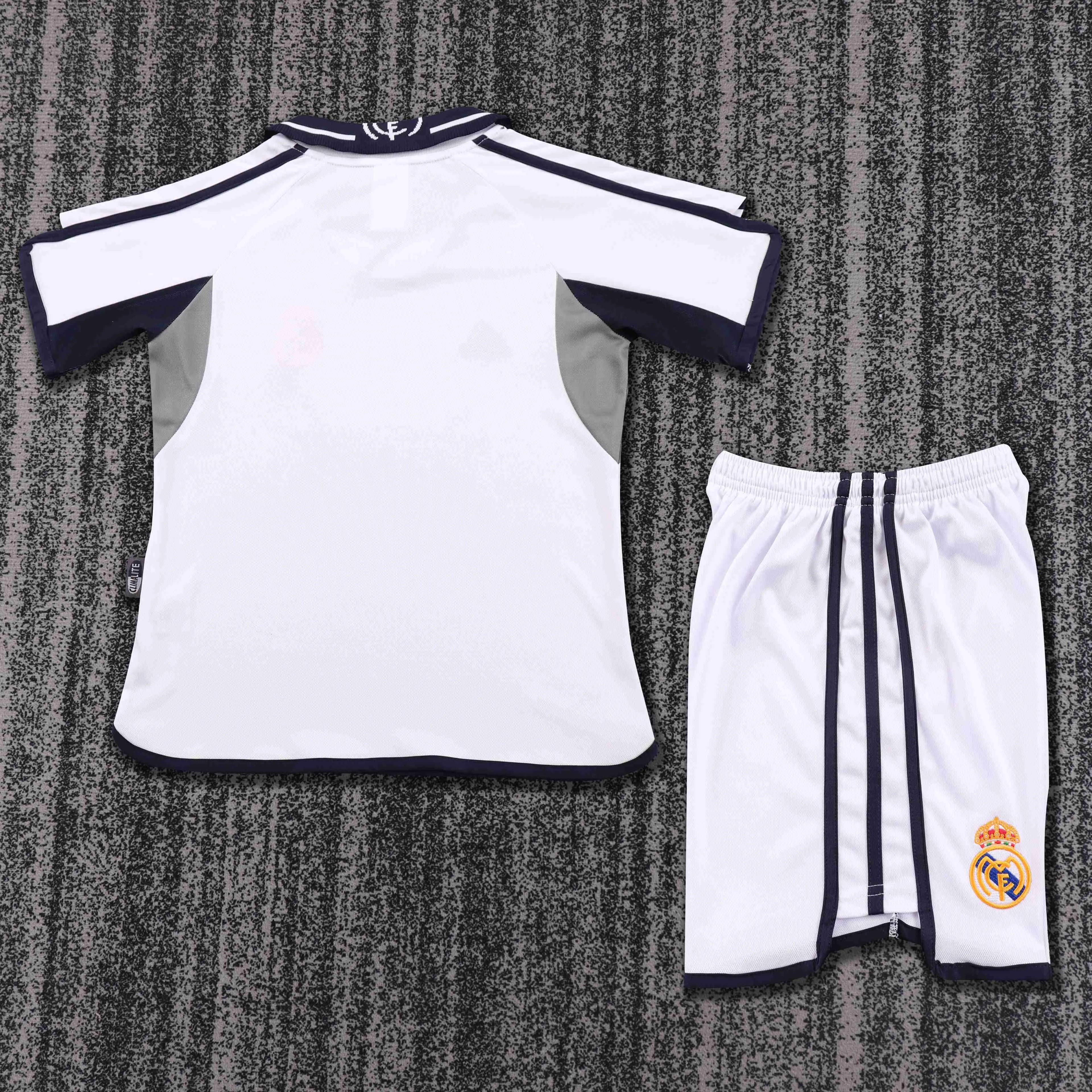 2000-2001 Retro Real Madrid Home