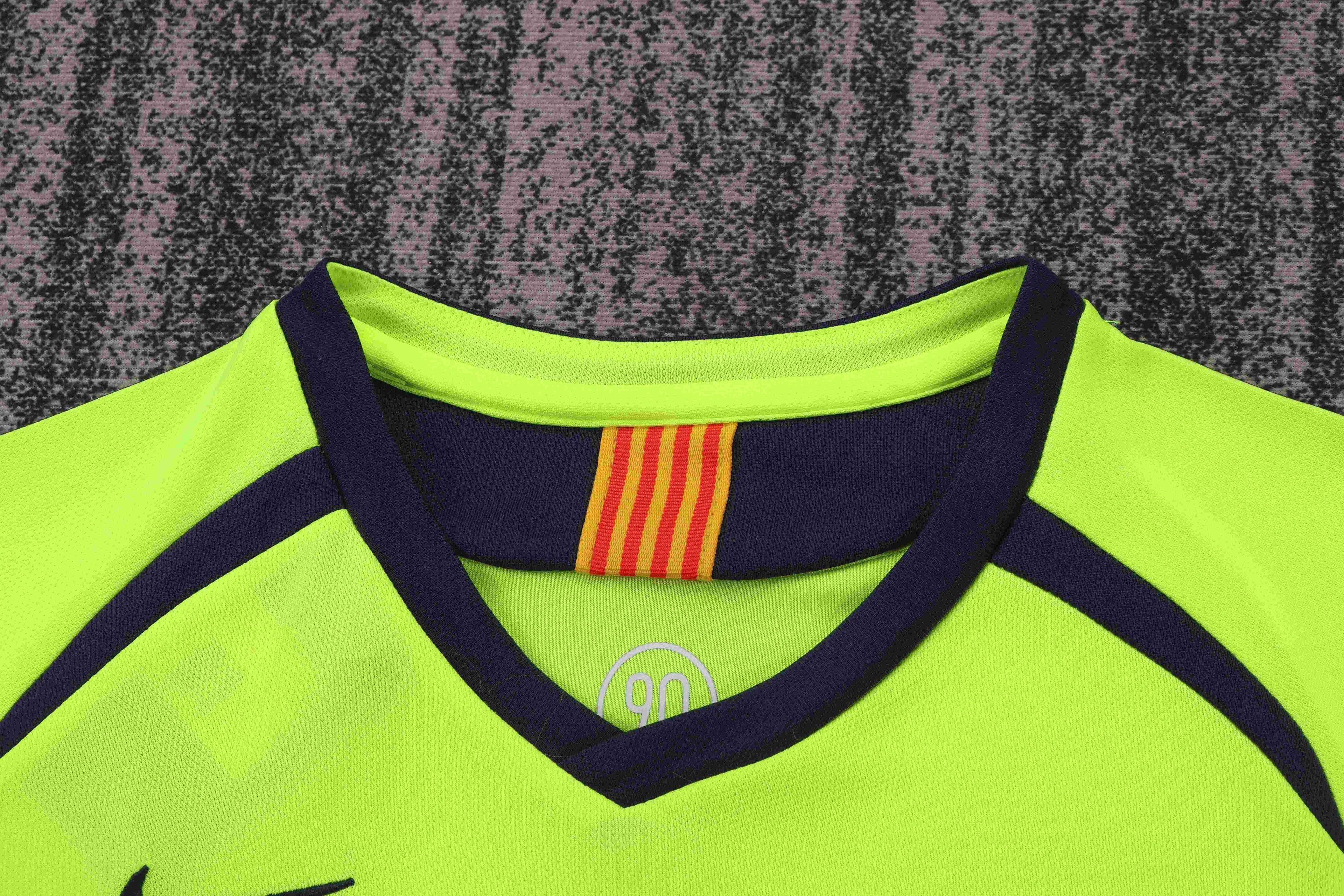2005-2006 Retro Barcelona Away