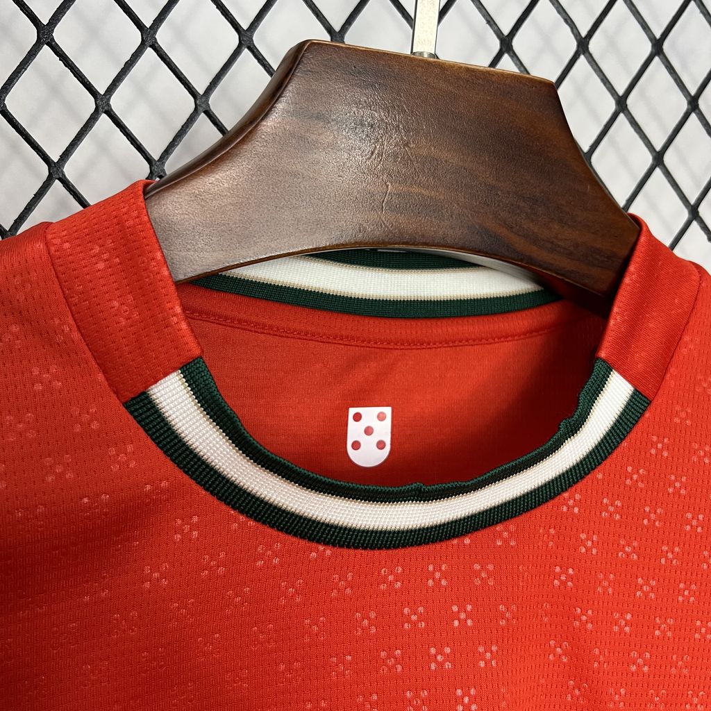 2025-2026 Portugal Home