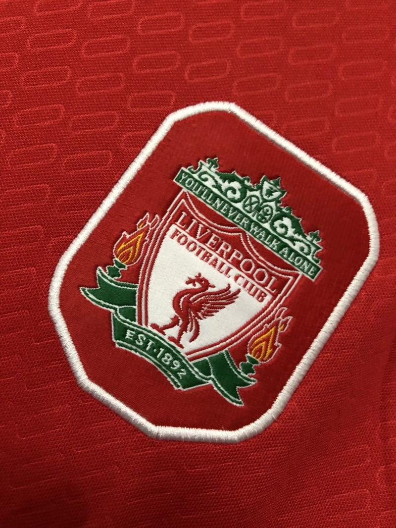 2004/2005 Retro Liverpool Home