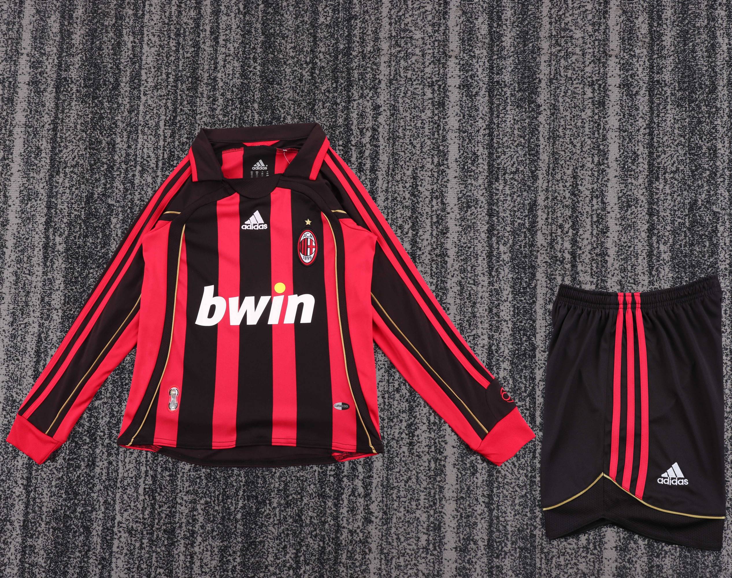 2006/2007 Retro Long Sleeve AC Milan Home