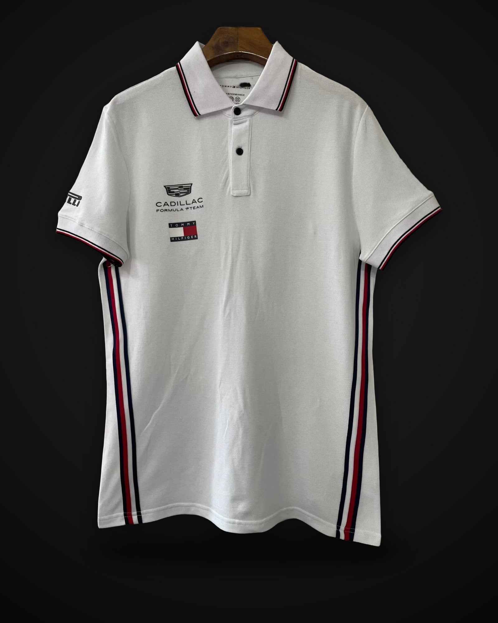cadillac-2026-f1-racing-suit-p2253102