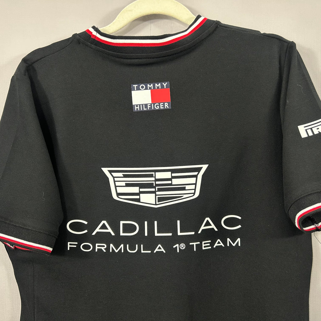 cadillac-2026-f1-racing-suit-p2209230