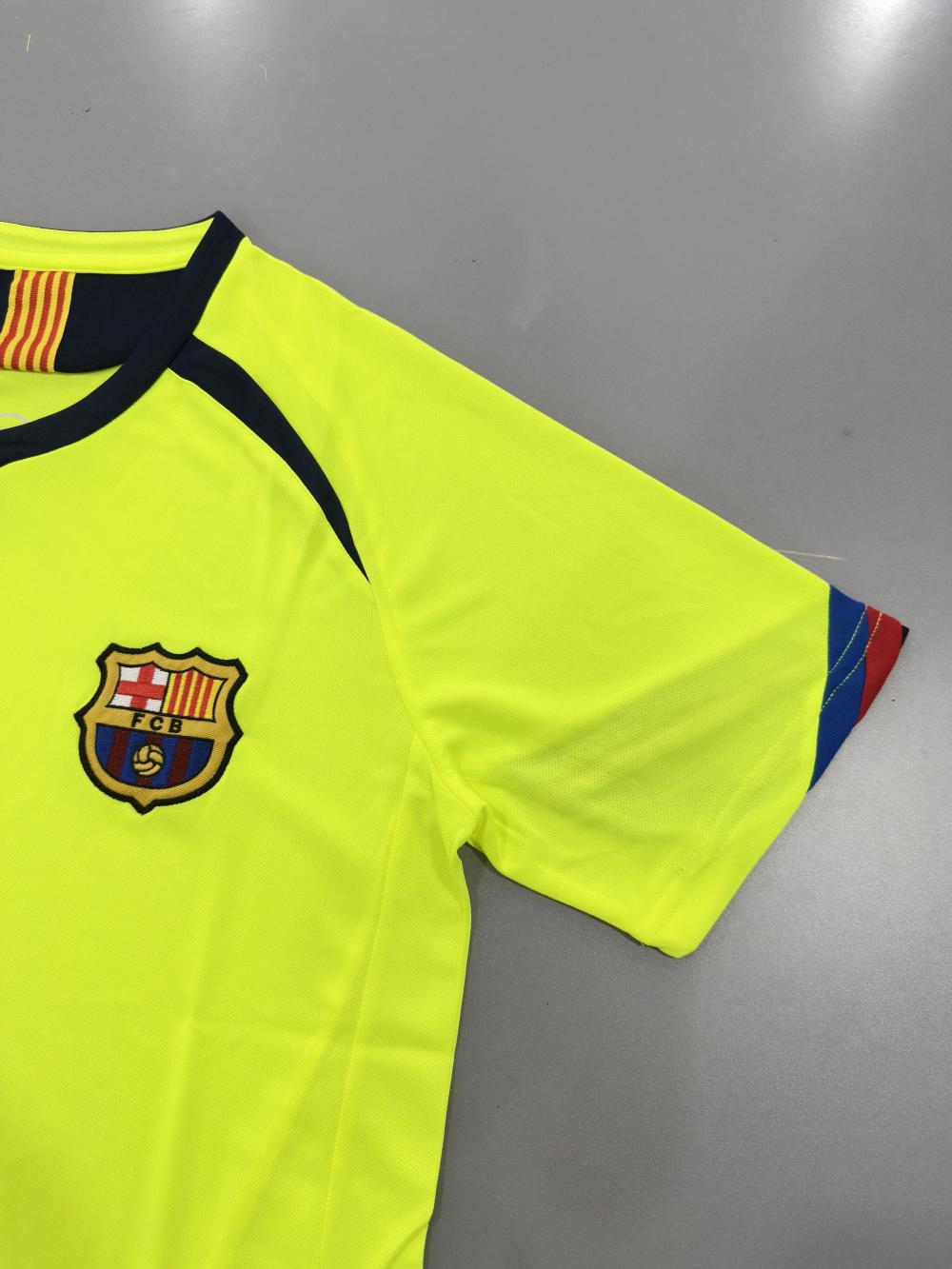 2005/2006 Retro Barcelona Away