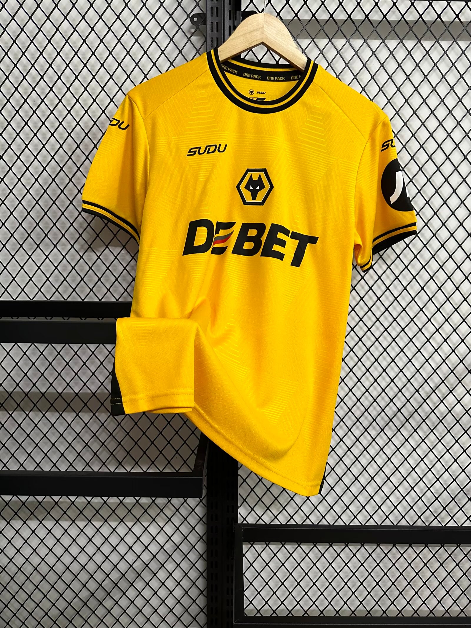 2024/2025 Wolverhampton Wanderers Home