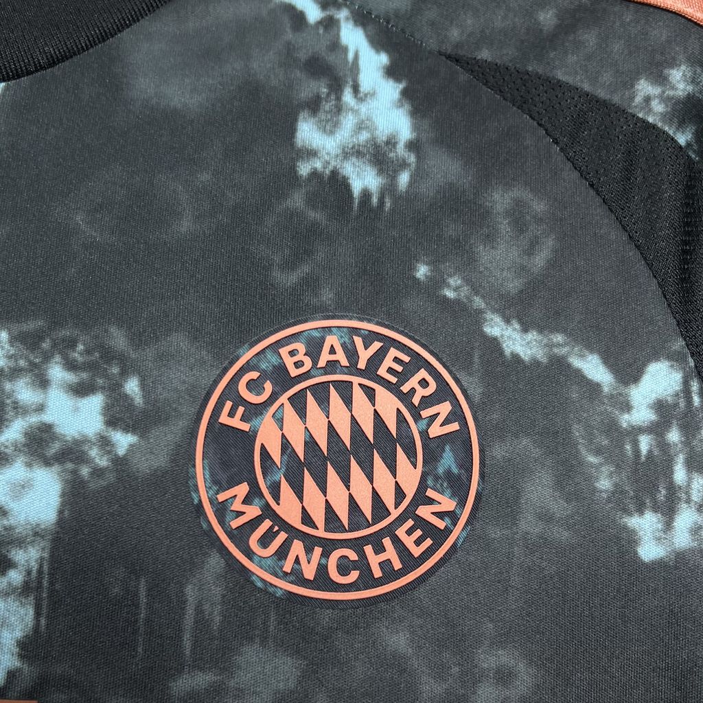 2024/2025 Bayern Munich Away