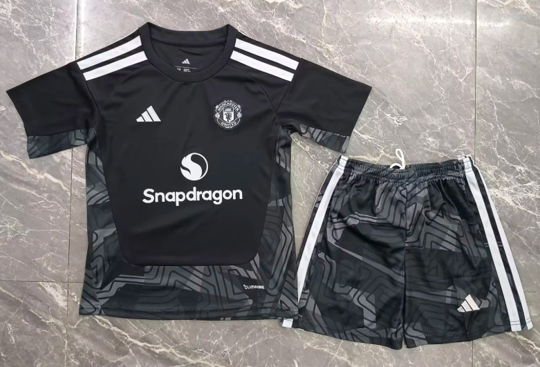 2026/2027 Manchester United Goalkeeper Football Shirt 1:1 Thai Quality Kids Size topjersey