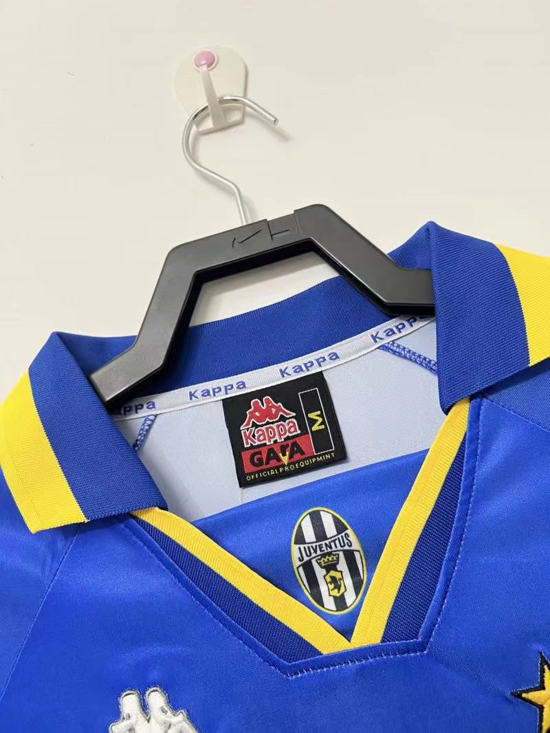 1995/1996 Retro Juventus Away
