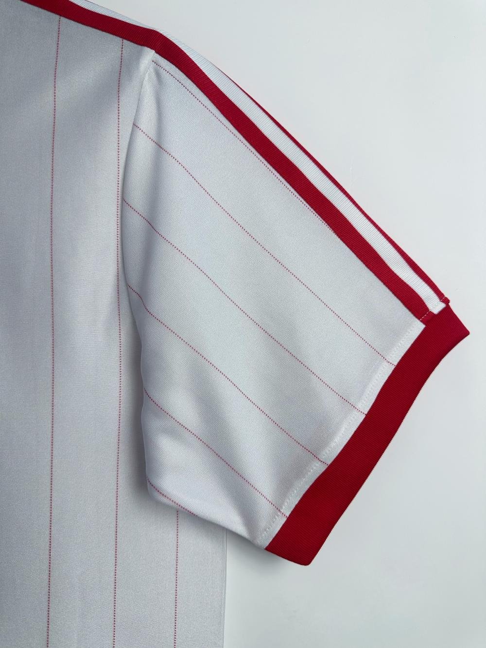 1982 Retro Poland Home