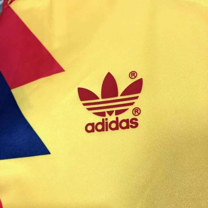 1990 Retro Colombia Home