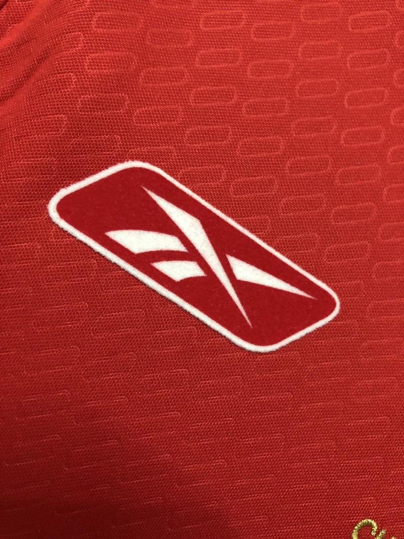 2004/2005 Retro Liverpool Home